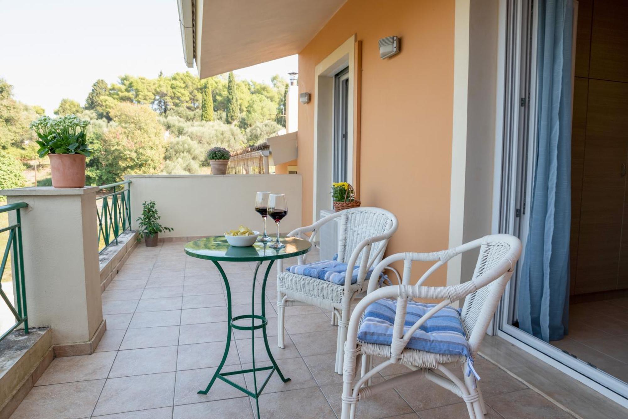 Solari Hill Maisonette Two Private Parking Alepou Exterior photo